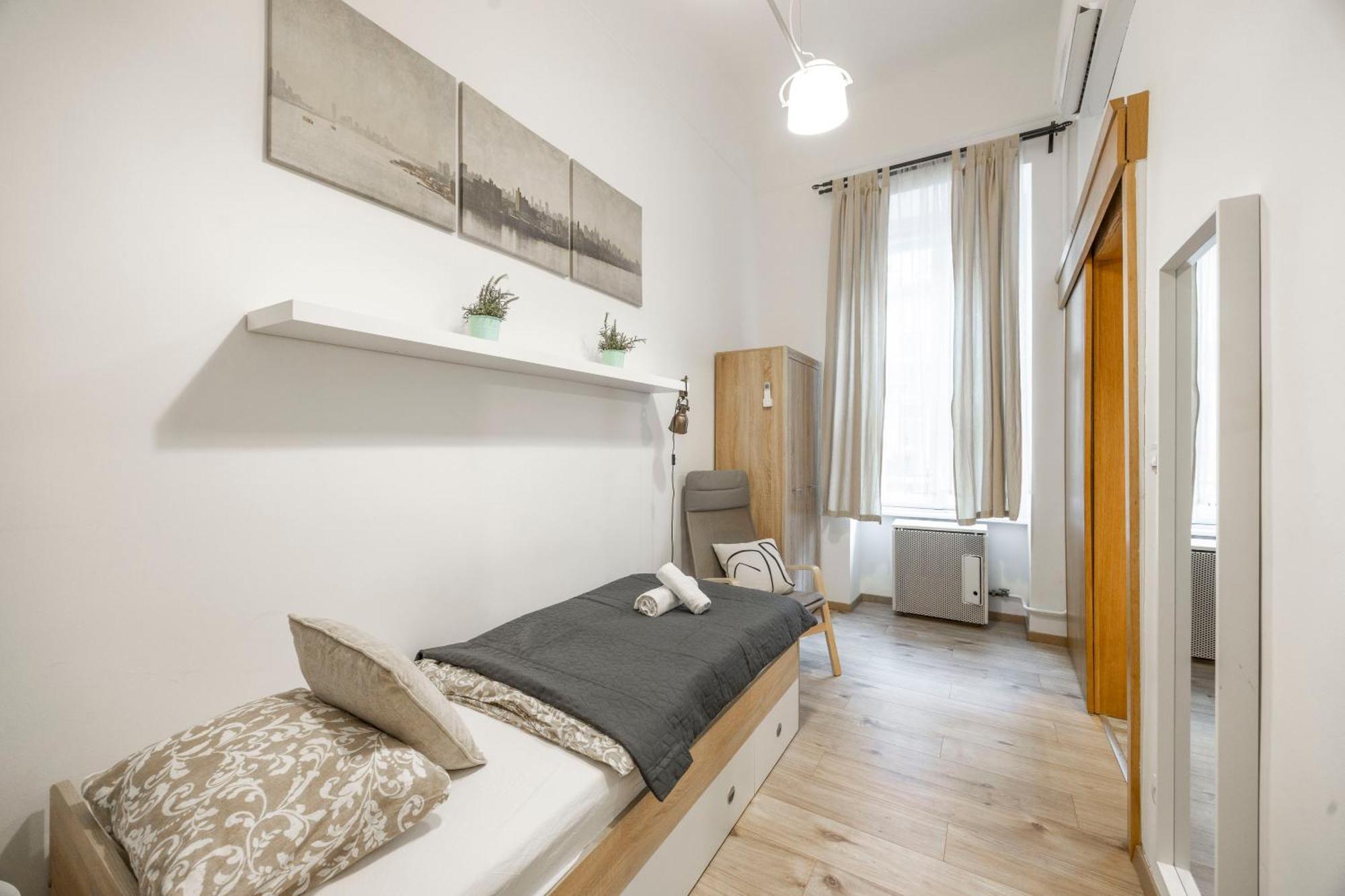 Deluxe N' Cozy Center 2bedrm * Budapešť